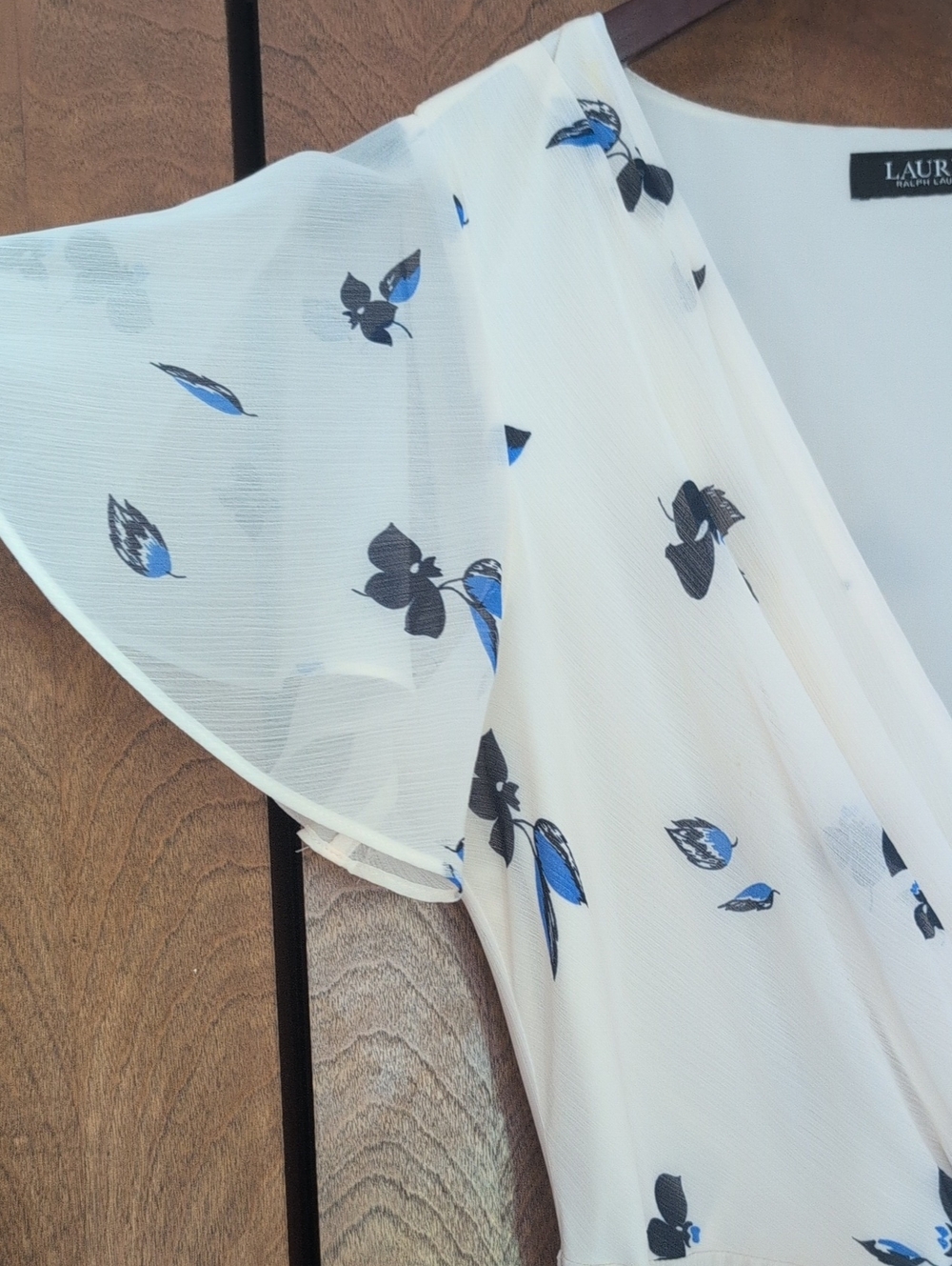 Ralph Lauren flutter sleeve dress - Picture 8 of 13
